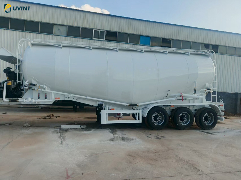 3 Axle Bulk Cement/Powder Material Transport Semi Trailer - Image 3